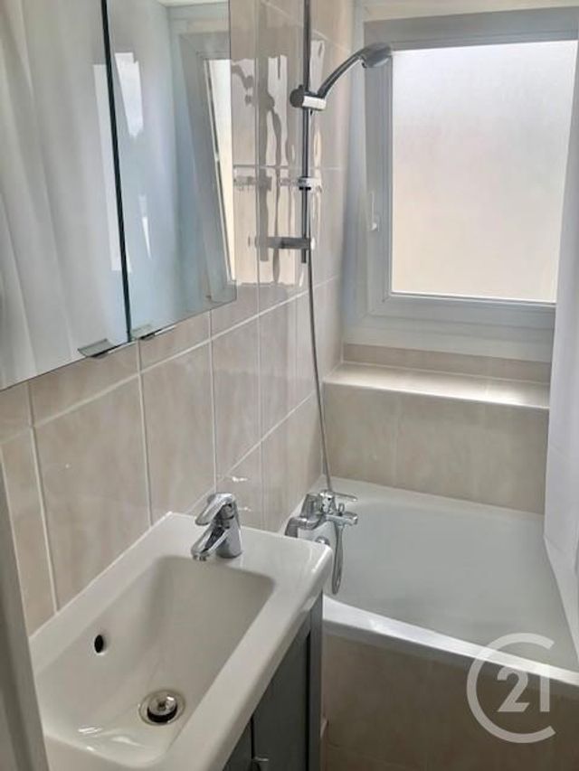 Appartement F1 &agrave; louer - 1 pi&egrave;ce - 20,79 m2 - Le Kremlin Bicetre - 94 - ILE-DE-FRANCE