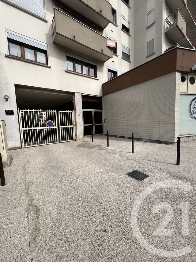 Appartement Studio &agrave; louer - 1 pi&egrave;ce - 32,39 m2 - Le Kremlin Bicetre - 94 - ILE-DE-FRANCE