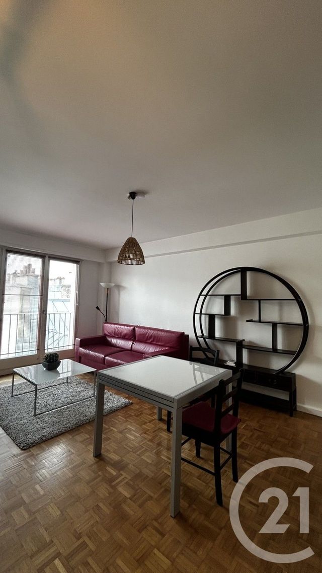 Appartement T2 &agrave; louer - 2 pi&egrave;ces - 45,75 m2 - Paris - 75010 - ILE-DE-FRANCE