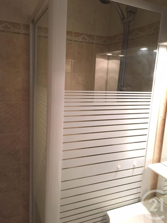 Appartement F1 &agrave; louer - 1 pi&egrave;ce - 20,20 m2 - Le Kremlin Bicetre - 94 - ILE-DE-FRANCE