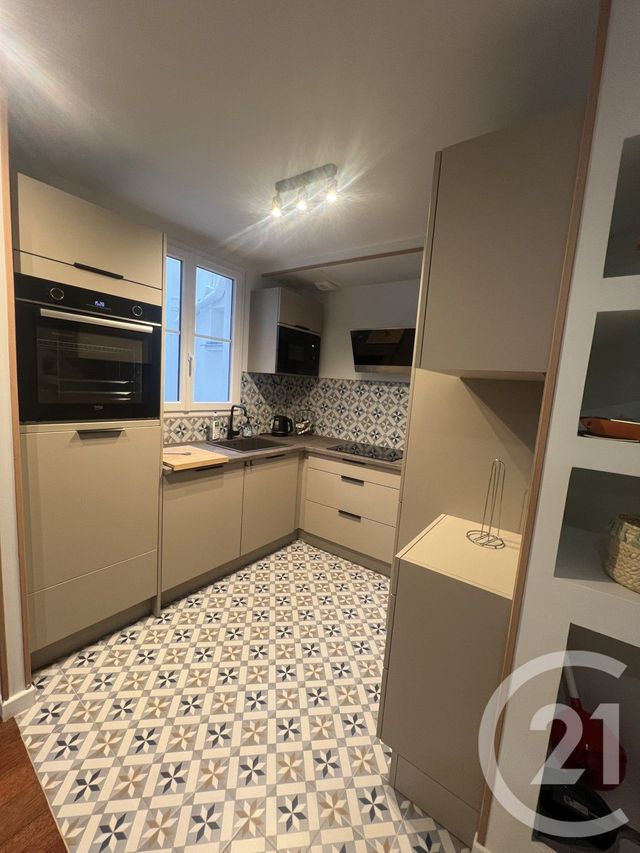 Appartement &agrave; louer - 3 pi&egrave;ces - 87,65 m2 - Paris - 75011 - ILE-DE-FRANCE