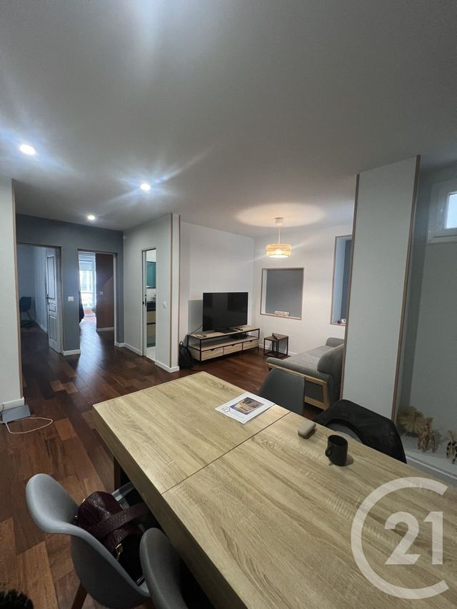 Appartement &agrave; louer - 3 pi&egrave;ces - 87,65 m2 - Paris - 75011 - ILE-DE-FRANCE