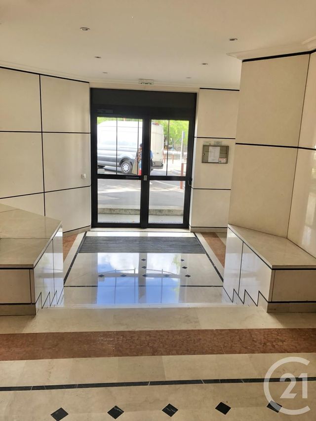 Appartement F3 &agrave; louer - 3 pi&egrave;ces - 72 m2 - Le Kremlin Bicetre - 94 - ILE-DE-FRANCE