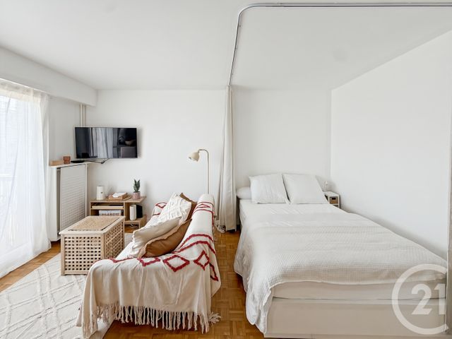 Appartement Studio &agrave; louer - 1 pi&egrave;ce - 27,09 m2 - Le Kremlin Bicetre - 94 - ILE-DE-FRANCE