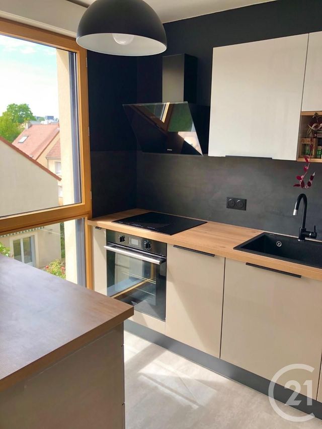 Appartement F3 &agrave; louer - 3 pi&egrave;ces - 67,40 m2 - Le Kremlin Bicetre - 94 - ILE-DE-FRANCE