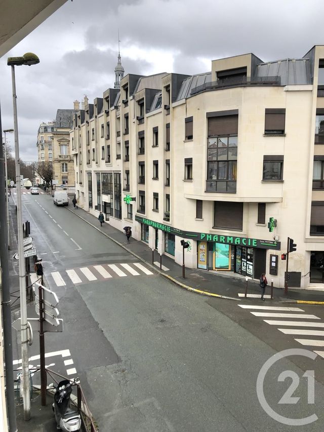 Appartement F2 &agrave; louer - 2 pi&egrave;ces - 42 m2 - Le Kremlin Bicetre - 94 - ILE-DE-FRANCE