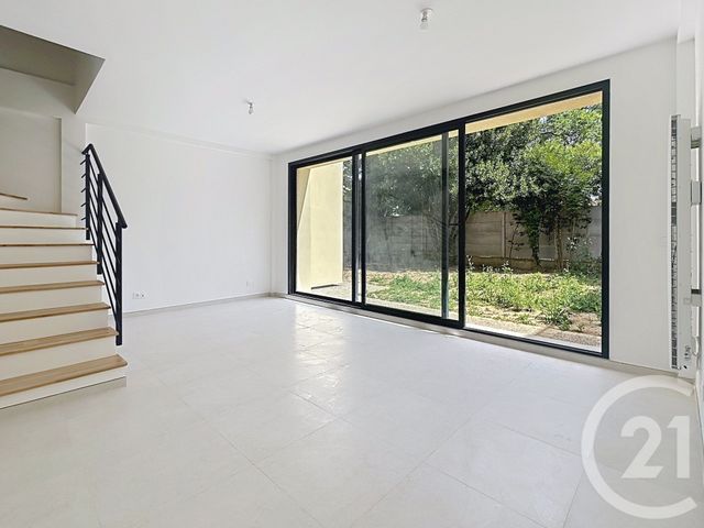 Maison &agrave; vendre - 2 pi&egrave;ces - 71,80 m2 - Villejuif - 94 - ILE-DE-FRANCE