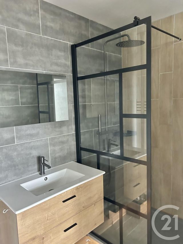 Appartement F2 &agrave; louer - 2 pi&egrave;ces - 41,05 m2 - Villejuif - 94 - ILE-DE-FRANCE