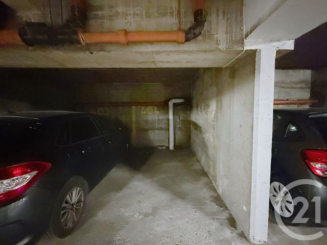 parking - LE KREMLIN BICETRE - 94