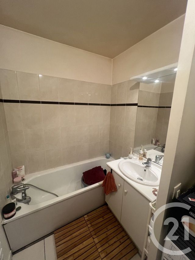 Appartement T1 &agrave; louer - 1 pi&egrave;ce - 28,21 m2 - Villejuif - 94 - ILE-DE-FRANCE