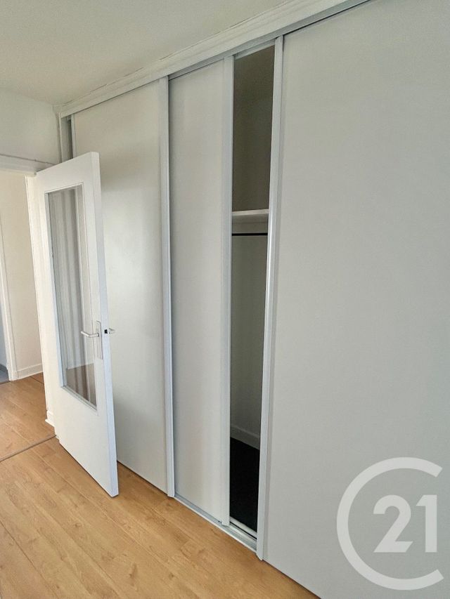 Appartement F3 &agrave; louer - 3 pi&egrave;ces - 63,41 m2 - Le Kremlin Bicetre - 94 - ILE-DE-FRANCE