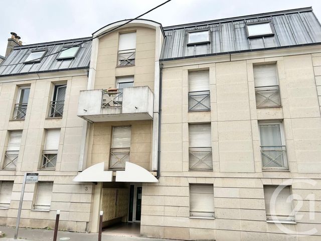 Appartement F1 &agrave; louer - 1 pi&egrave;ce - 15,30 m2 - Le Kremlin Bicetre - 94 - ILE-DE-FRANCE