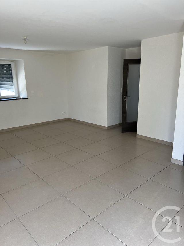 Appartement à louer - 3 pièces - 90,25 m2 - Etalans - 25 - FRANCHE-COMTE