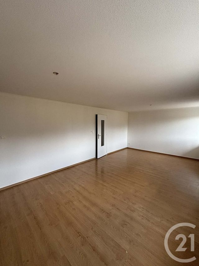Appartement F4 &agrave; louer - 4 pi&egrave;ces - 87,27 m2 - Orchamps Vennes - 25 - FRANCHE-COMTE