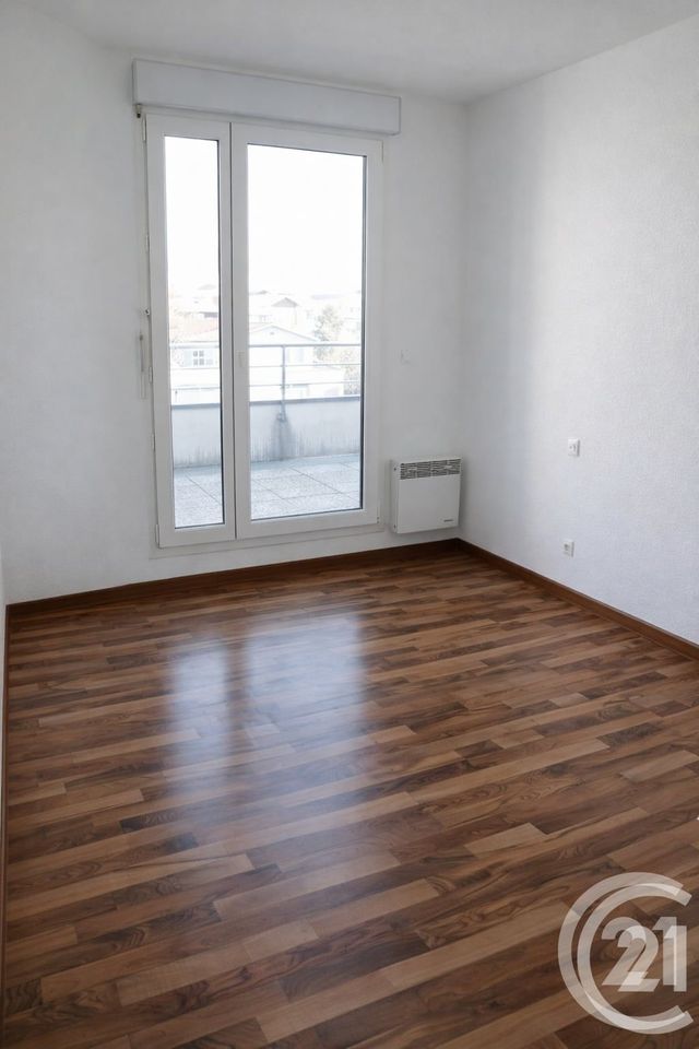 Appartement F2 &agrave; louer - 2 pi&egrave;ces - 57,21 m2 - Valdahon - 25 - FRANCHE-COMTE