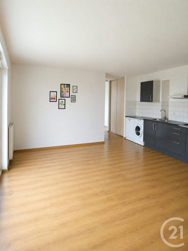 Appartement F4 &agrave; louer - 4 pi&egrave;ces - 81 m2 - Avoudrey - 25 - FRANCHE-COMTE