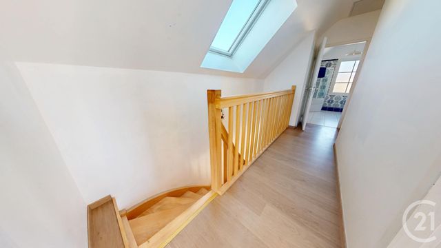 Maison &agrave; louer - 6 pi&egrave;ces - 120 m2 - Laviron - 25 - FRANCHE-COMTE