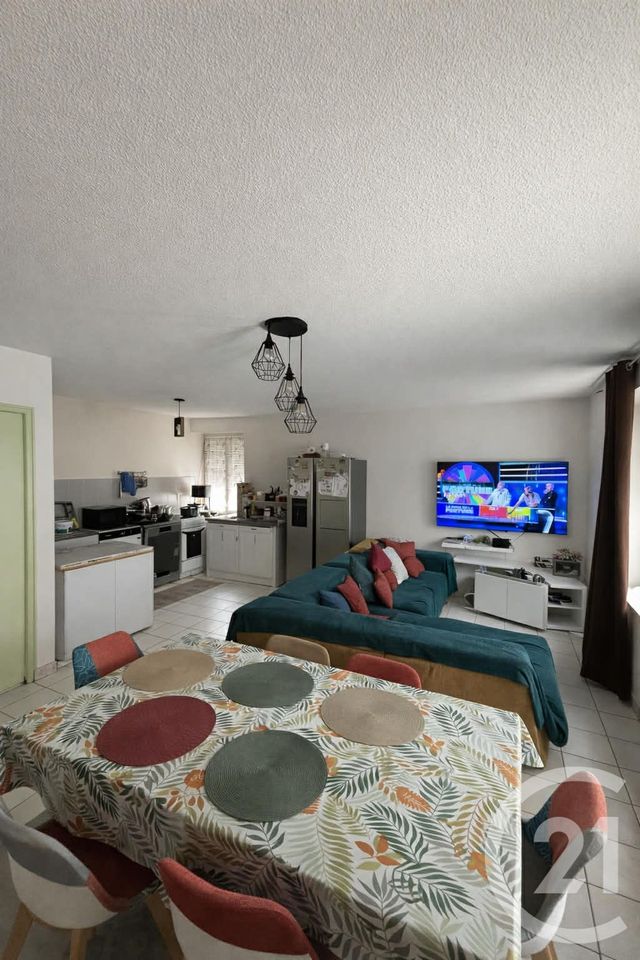 Appartement &agrave; louer - 3 pi&egrave;ces - 65 m2 - Vercel Villedieu Le Camp - 25 - FRANCHE-COMTE