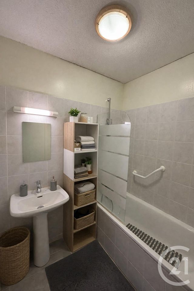 Appartement &agrave; louer - 3 pi&egrave;ces - 65 m2 - Vercel Villedieu Le Camp - 25 - FRANCHE-COMTE