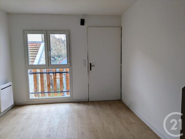 Appartement &agrave; louer - 3 pi&egrave;ces - 45 m2 - Ornans - 25 - FRANCHE-COMTE