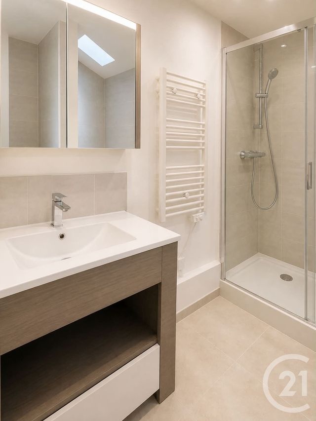 Appartement F1 &agrave; louer - 1 pi&egrave;ce - 32 m2 - Ornans - 25 - FRANCHE-COMTE