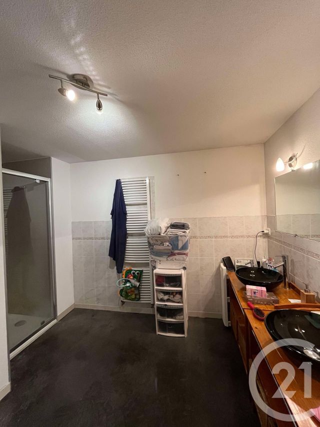 Appartement F3 &agrave; louer - 4 pi&egrave;ces - 135 m2 - Vernierfontaine - 25 - FRANCHE-COMTE