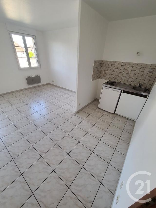 Appartement F1 &agrave; louer - 1 pi&egrave;ce - 29,40 m2 - Valdahon - 25 - FRANCHE-COMTE