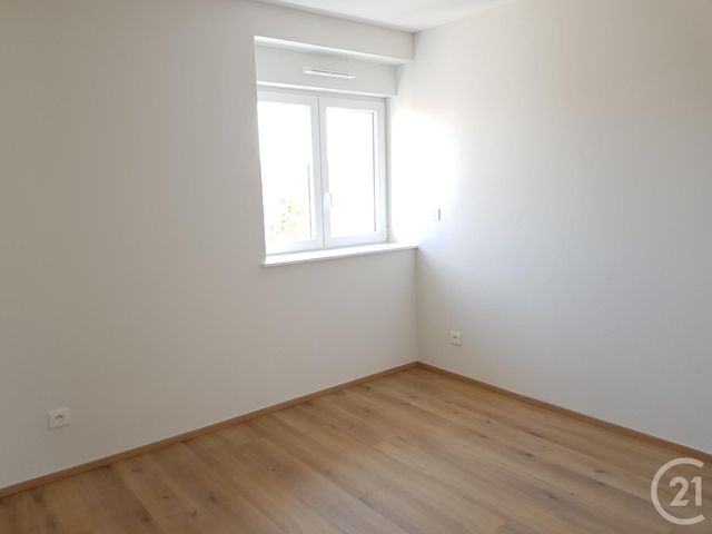 Appartement F4 &agrave; louer - 4 pi&egrave;ces - 94,40 m2 - Valdahon - 25 - FRANCHE-COMTE