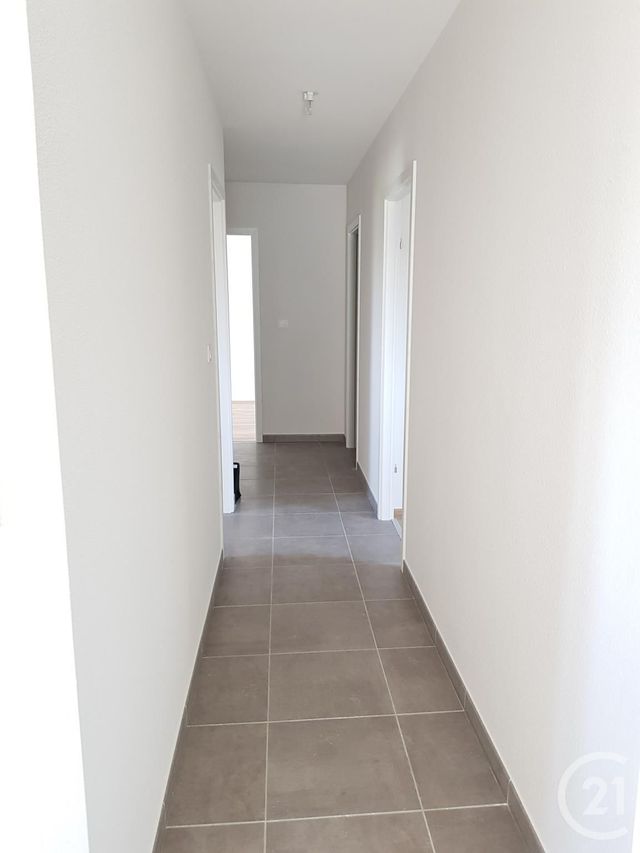 Appartement F4 &agrave; louer - 4 pi&egrave;ces - 94,40 m2 - Valdahon - 25 - FRANCHE-COMTE