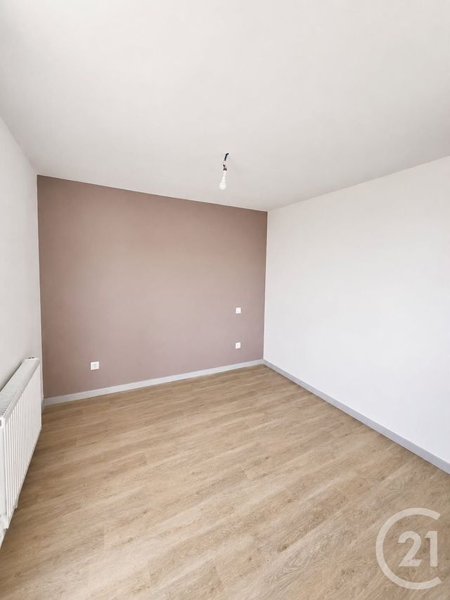 Appartement &agrave; louer - 2 pi&egrave;ces - 88 m2 - Pierrefontaine Les Varans - 25 - FRANCHE-COMTE