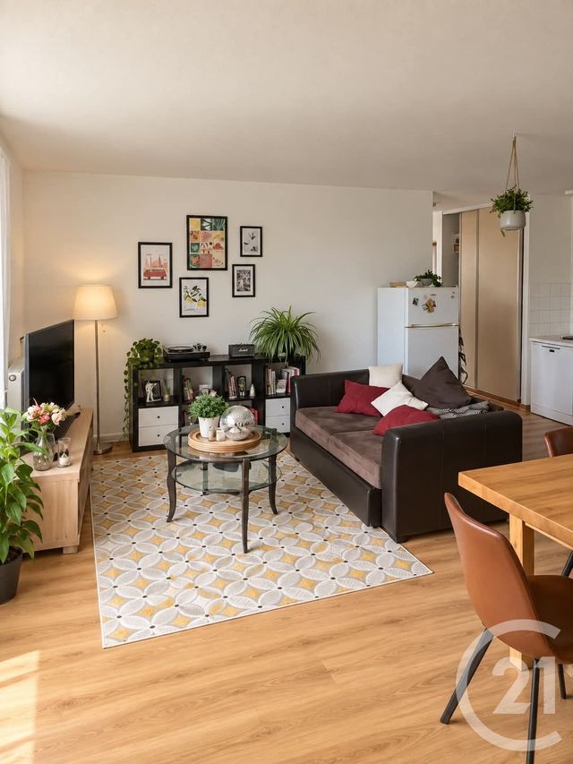Appartement F4 &agrave; louer - 4 pi&egrave;ces - 81 m2 - Avoudrey - 25 - FRANCHE-COMTE