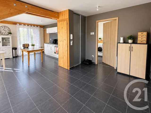Appartement F2 &agrave; louer - 2 pi&egrave;ces - 46 m2 - Orchamps Vennes - 25 - FRANCHE-COMTE