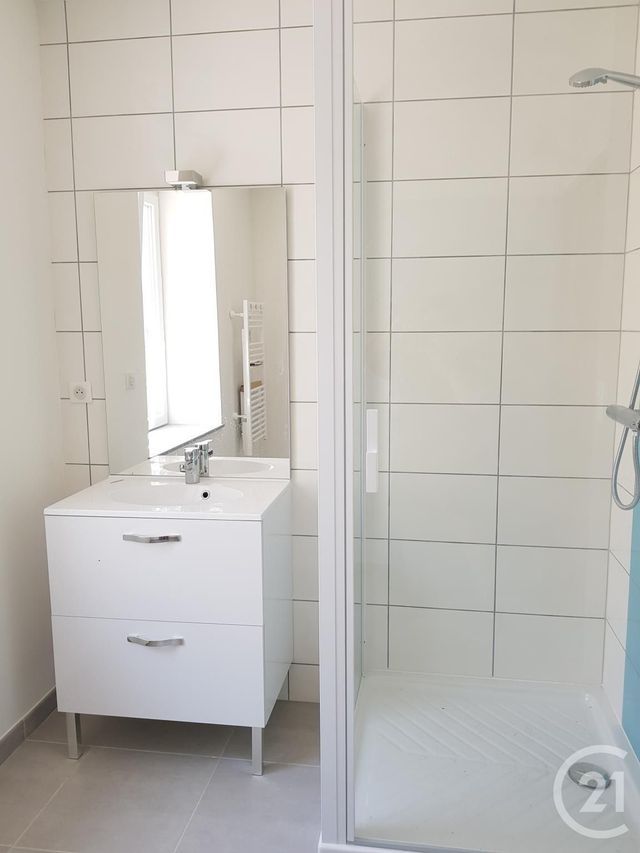 Appartement F2 &agrave; louer - 2 pi&egrave;ces - 54,90 m2 - Lavans Vuillafans - 25 - FRANCHE-COMTE