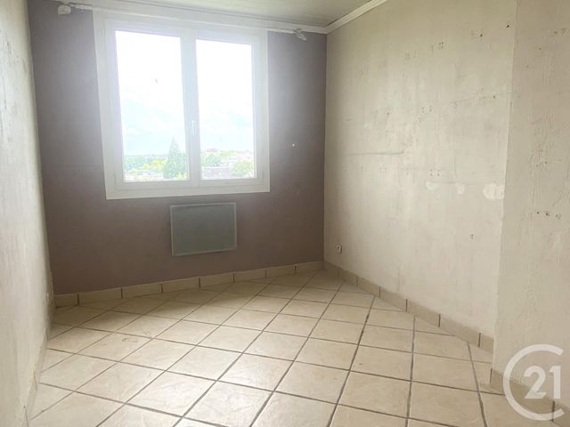 Appartement à vendre - 4 pièces - 64,92 m2 - Beauvais - 60 - PICARDIE