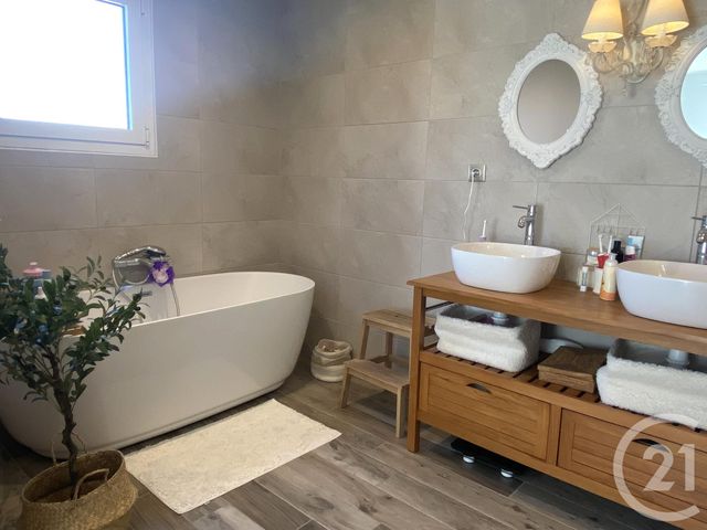 Maison à vendre - 8 pièces - 242,11 m2 - St Paul - 60 - PICARDIE