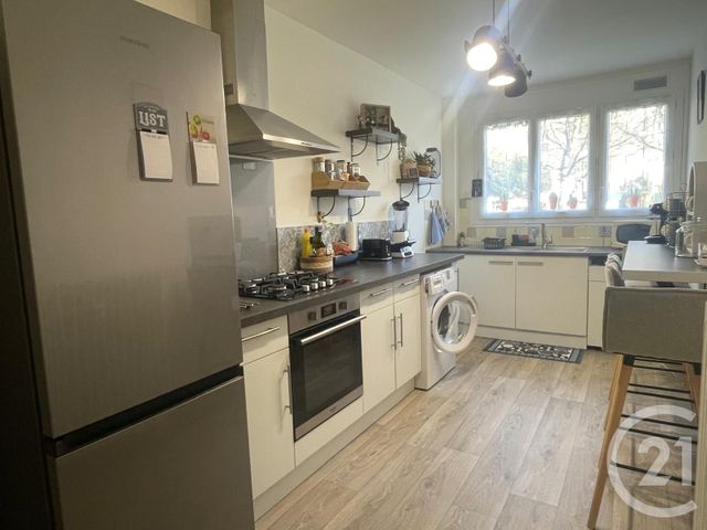 Appartement F4 &agrave; vendre - 4 pi&egrave;ces - 85,09 m2 - Beauvais - 60 - PICARDIE