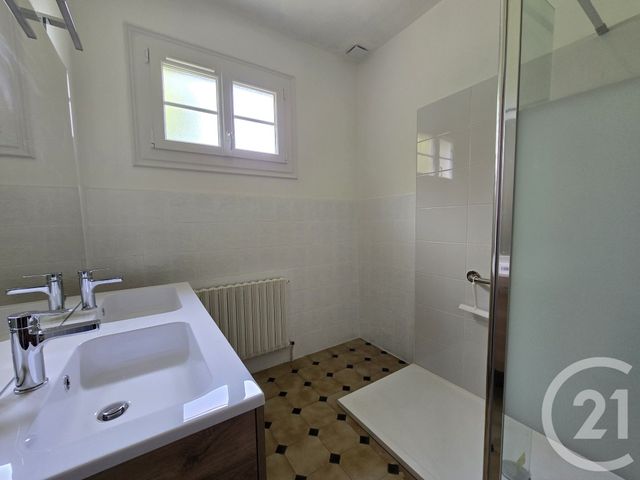 Maison &agrave; louer - 9 pi&egrave;ces - 197,25 m2 - Tille - 60 - PICARDIE