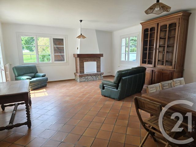 Maison &agrave; louer - 9 pi&egrave;ces - 197,25 m2 - Tille - 60 - PICARDIE