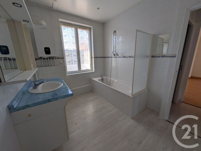 Appartement F3 &agrave; louer - 3 pi&egrave;ces - 69,29 m2 - Beauvais - 60 - PICARDIE