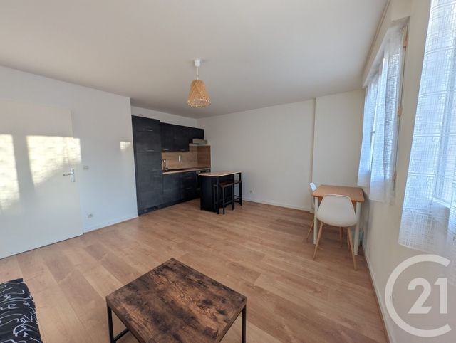 Appartement F1 &agrave; louer - 1 pi&egrave;ce - 32,99 m2 - Beauvais - 60 - PICARDIE