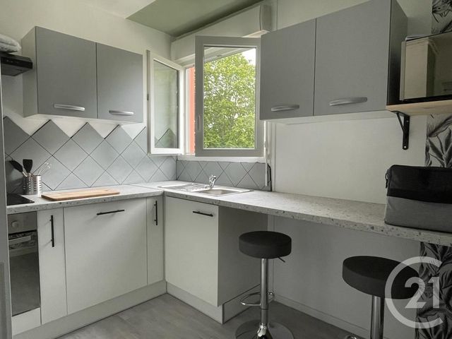 Appartement F2 &agrave; louer - 2 pi&egrave;ces - 41,23 m2 - Beauvais - 60 - PICARDIE