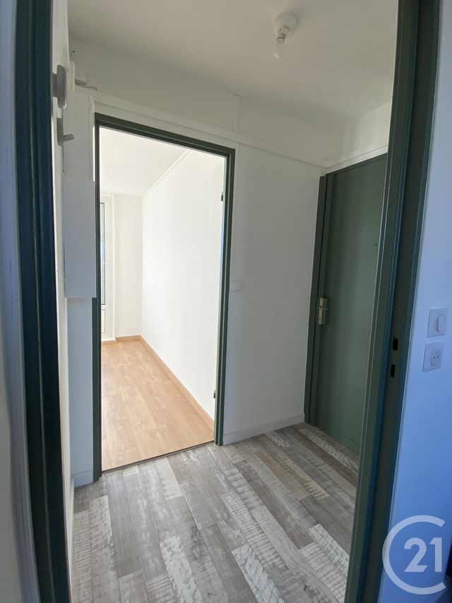 Appartement F3 &agrave; louer - 3 pi&egrave;ces - 54,12 m2 - Beauvais - 60 - PICARDIE