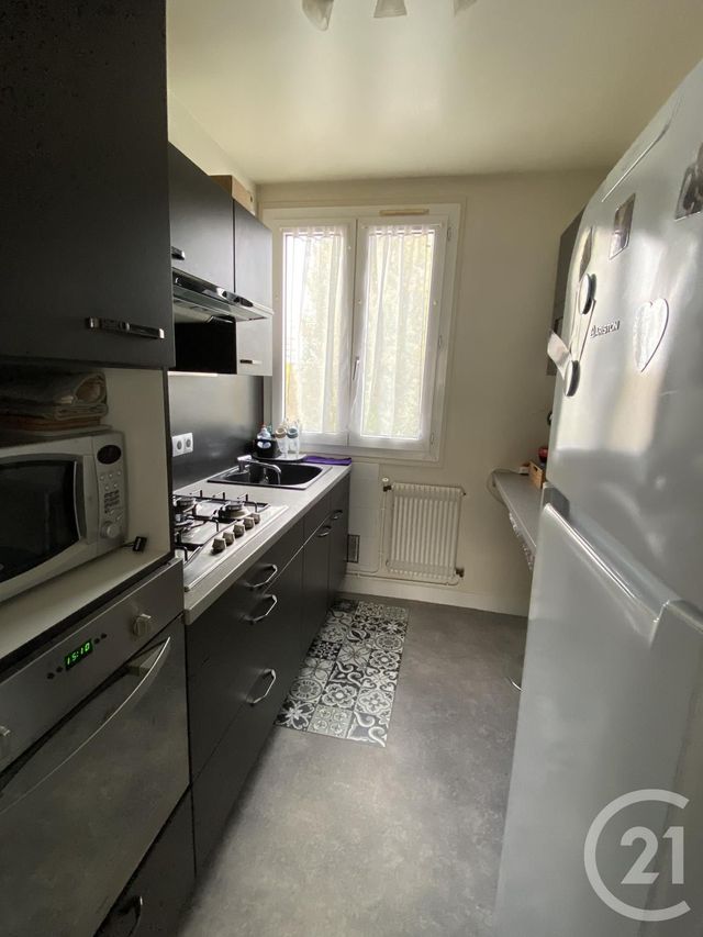 Appartement F4 &agrave; louer - 4 pi&egrave;ces - 63,97 m2 - Beauvais - 60 - PICARDIE