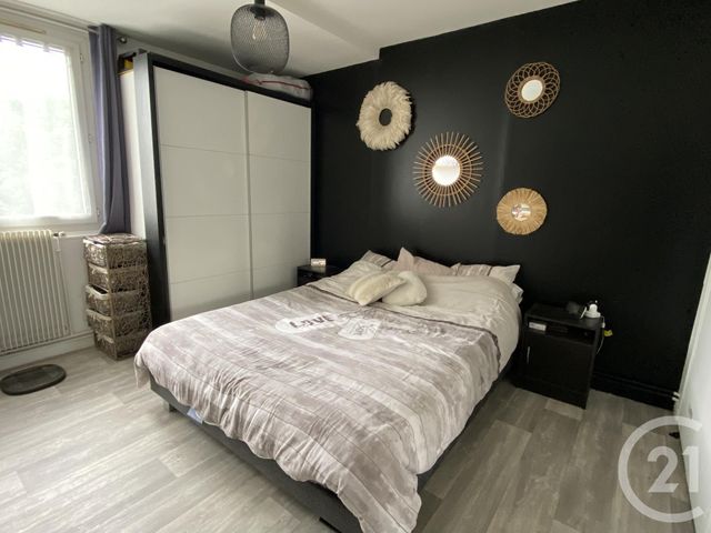 Appartement F4 &agrave; louer - 4 pi&egrave;ces - 63,97 m2 - Beauvais - 60 - PICARDIE