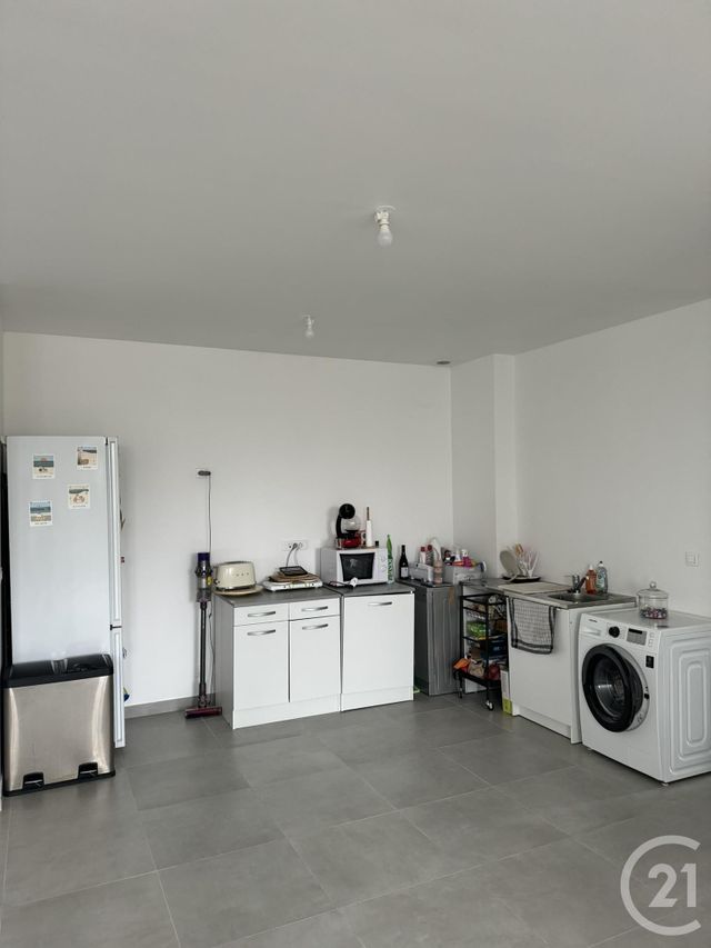Appartement F3 &agrave; louer - 3 pi&egrave;ces - 90,73 m2 - Beauvais - 60 - PICARDIE