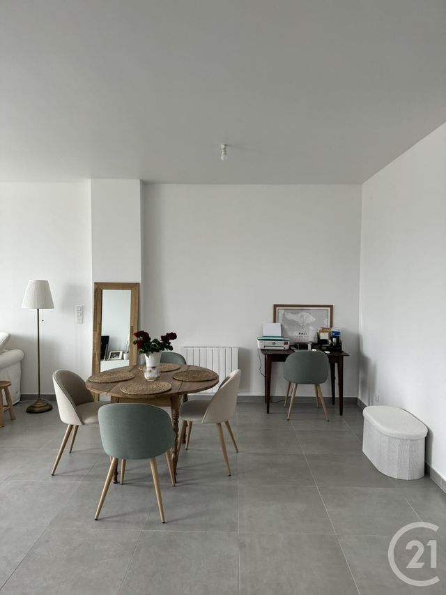 Appartement F3 &agrave; louer - 3 pi&egrave;ces - 90,73 m2 - Beauvais - 60 - PICARDIE