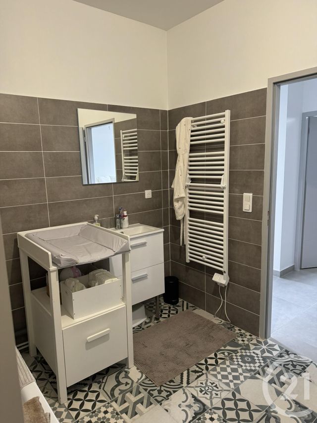 Appartement F3 &agrave; louer - 3 pi&egrave;ces - 90,73 m2 - Beauvais - 60 - PICARDIE