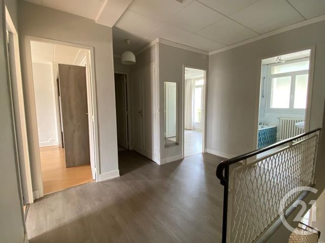 Maison &agrave; louer - 4 pi&egrave;ces - 105,22 m2 - Beauvais - 60 - PICARDIE