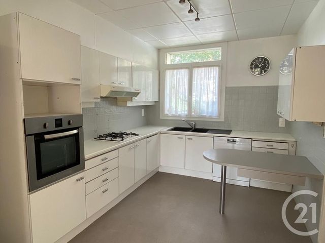 Maison &agrave; louer - 4 pi&egrave;ces - 105,22 m2 - Beauvais - 60 - PICARDIE