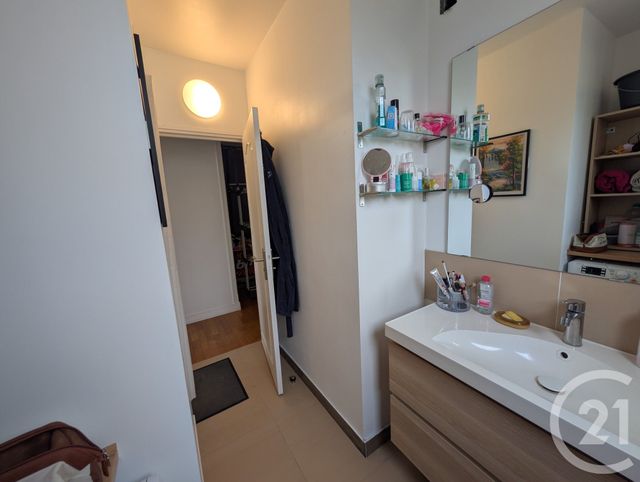 Appartement F5 &agrave; louer - 5 pi&egrave;ces - 91,79 m2 - Beauvais - 60 - PICARDIE